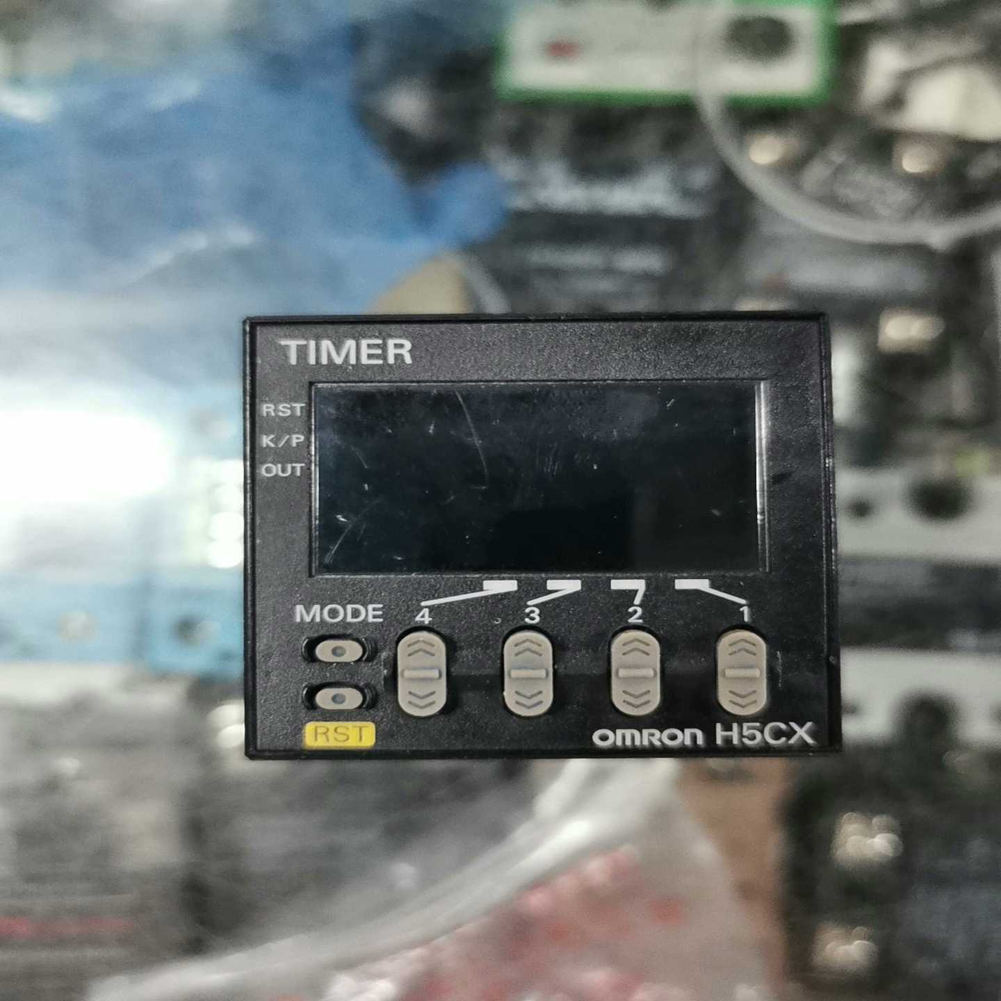 询~时间继电器H5CX-L8SD。很多，