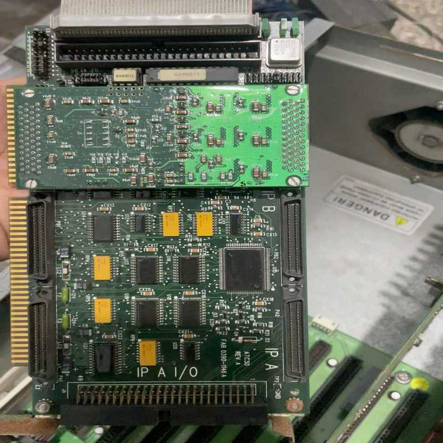 众辰变频器nz200t-22gy-4，驱动板带模块，~询价