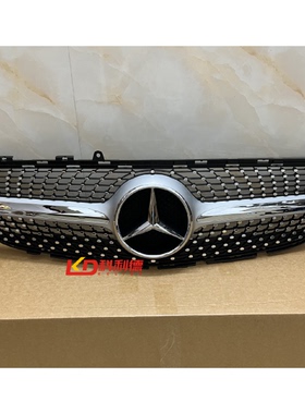 适用奔驰W218满天星中网CLS320大标CLS300大星CLS350中网CLS50063