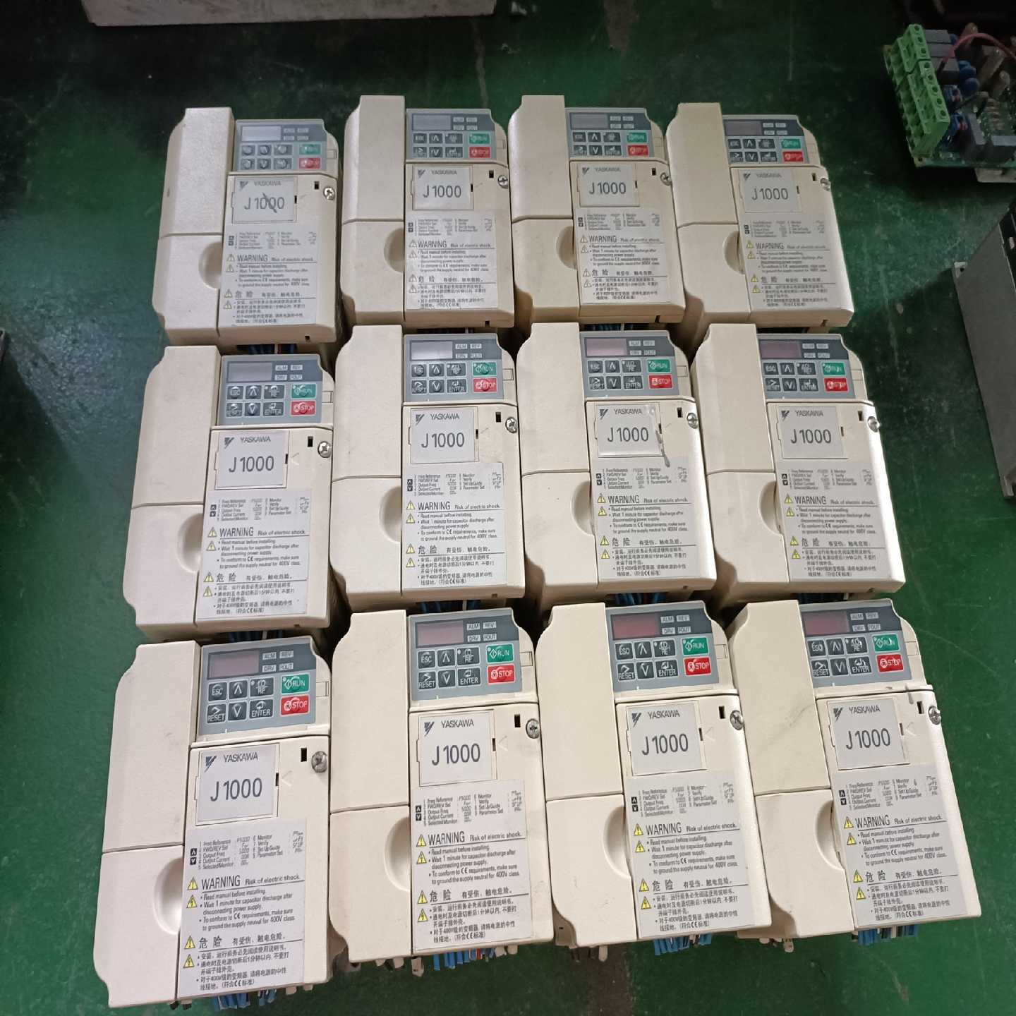 询价拍~安川变频器CIMR-JBBA0010BBA成色实