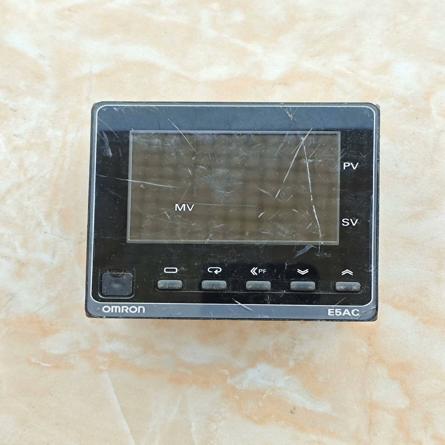 温控器E5AC-CC4ASM-014{议价}