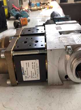 原装无包装未使用过德国coax双路高压气动同轴阀一套VMK1-议价