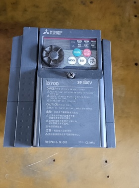 议价变频器3.7KWFRD7403.7KCHT拆议价