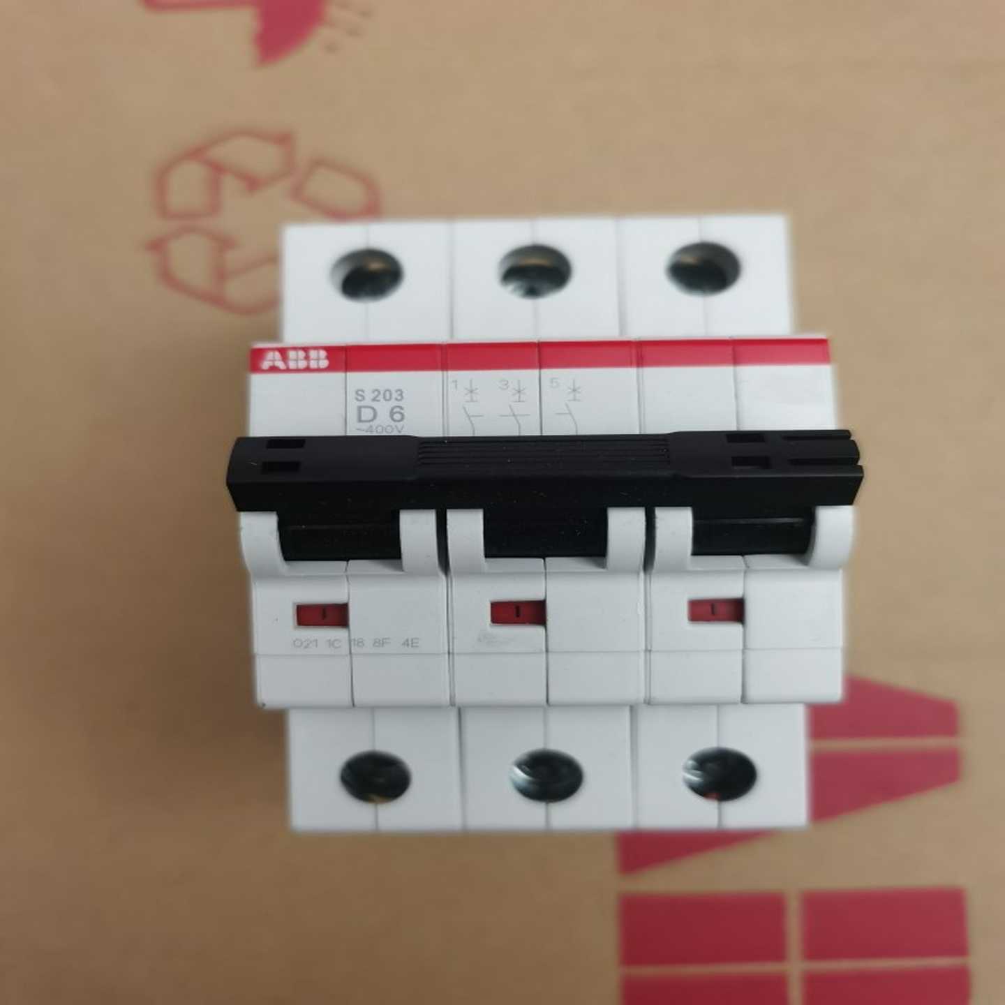 正品全新ABB微断S203-D0.5D1D2D3D4D6D8D10D16D20