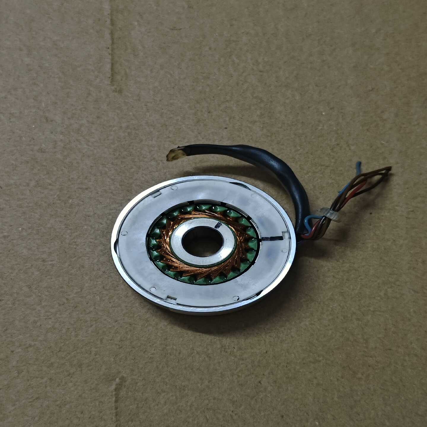 议价多摩川编码器TS2620N81E11f成色如图所示，功能正常现货/维修