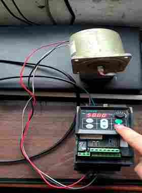 咨询-伟创变频器0.4KWAC20-S2-R40GB，