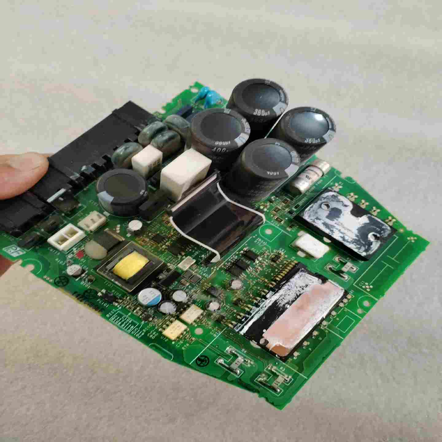 【议价】安川1KW驱动板SGDV-CB7R6AAC-002适用