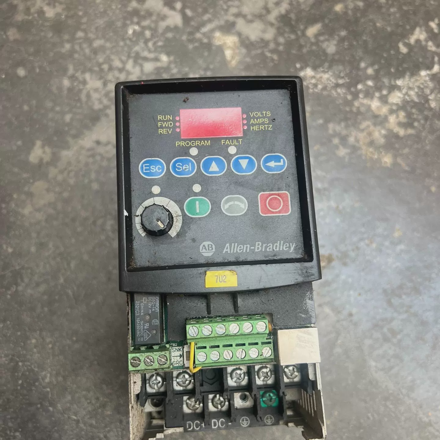 变频器22A-A3P6N103一个自辨型号