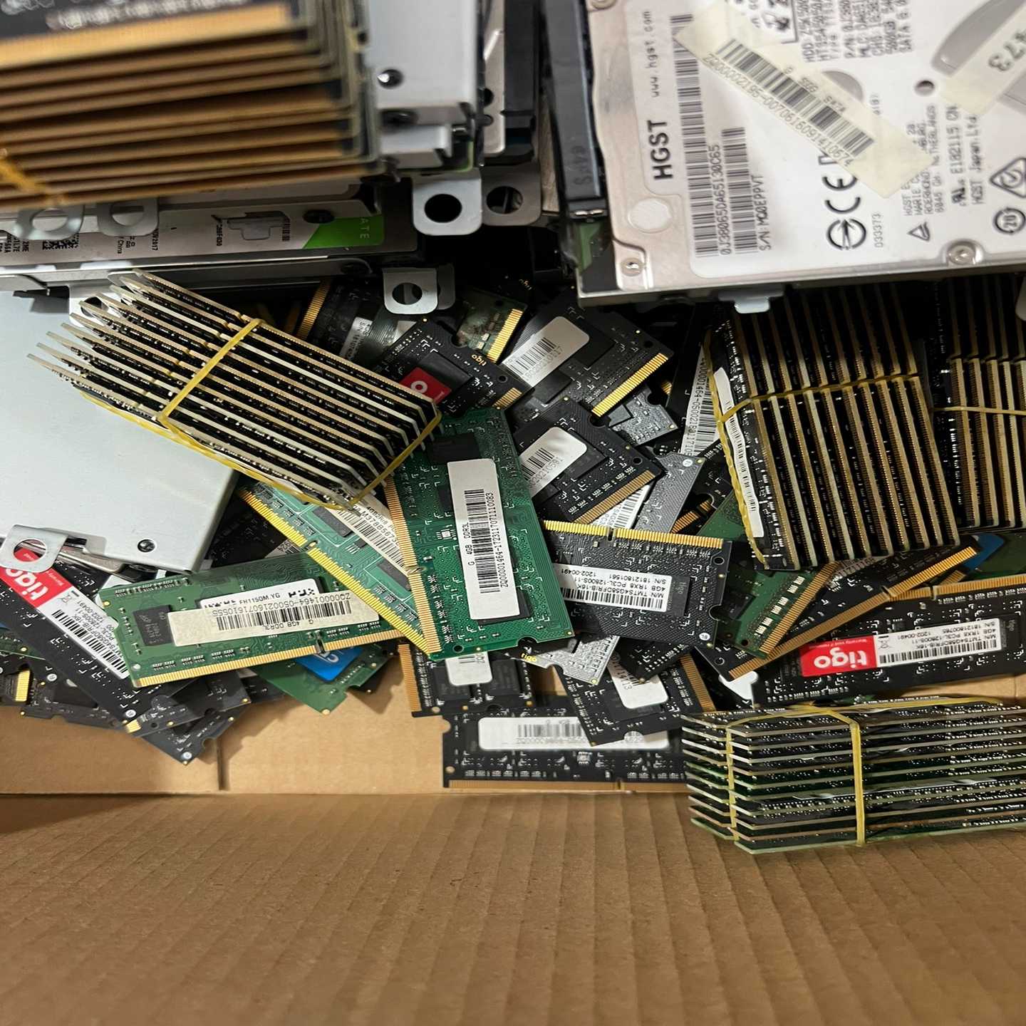 议价拆机金泰克4GDD3L1600成色新现货100条。单条