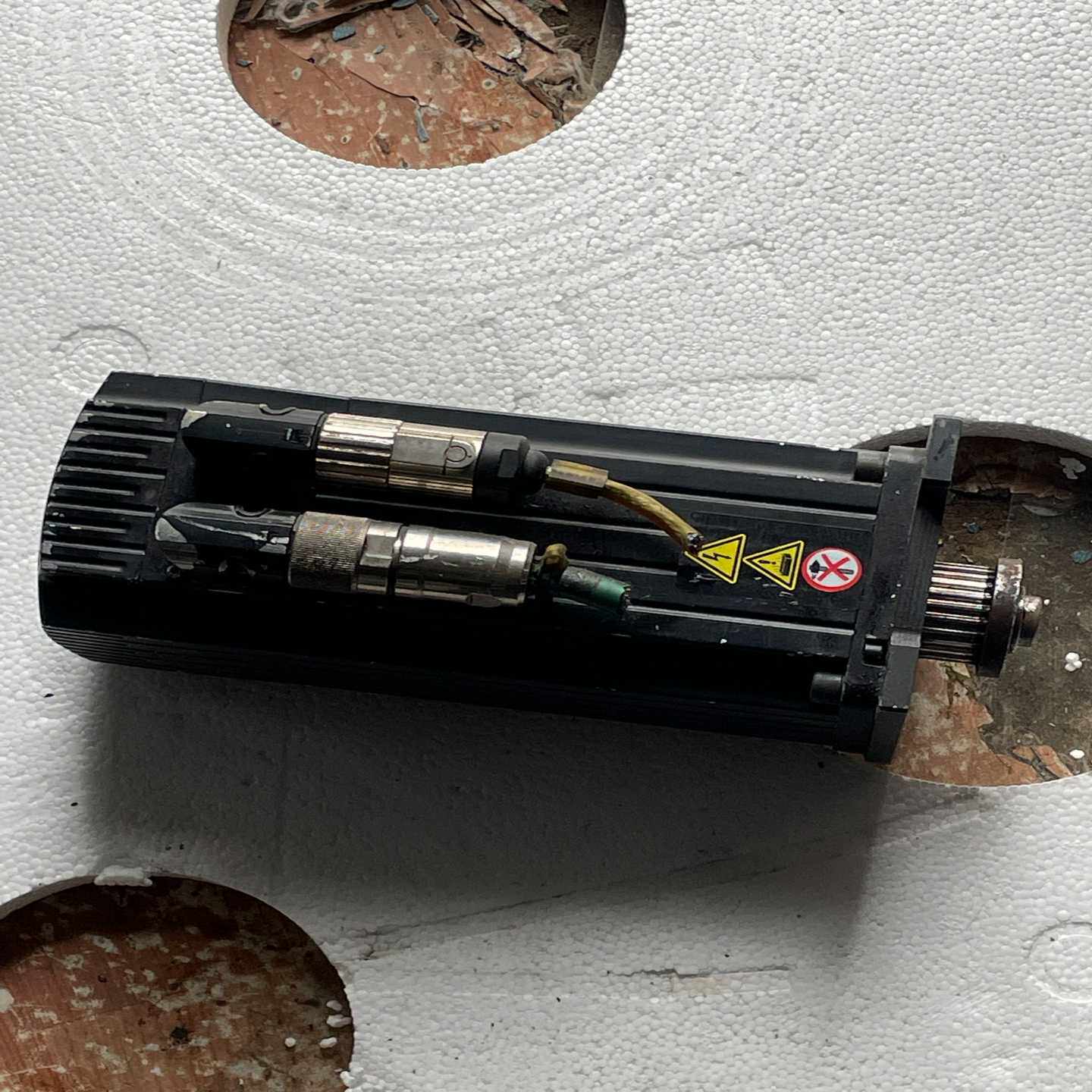 德国MOOG伺服电机G4L40-UL-NG414-825A询价