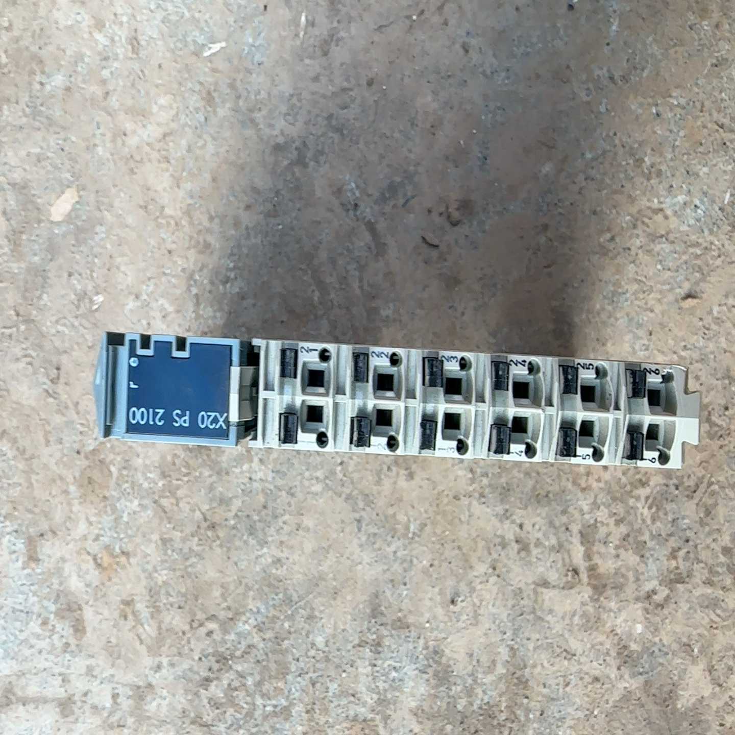 X20PS2100功能，实图拍摄，成色充新，有1个