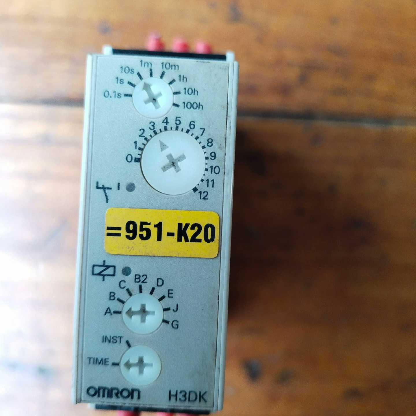 固态定时器，型号H3DK－M2－688，成色如图~询价