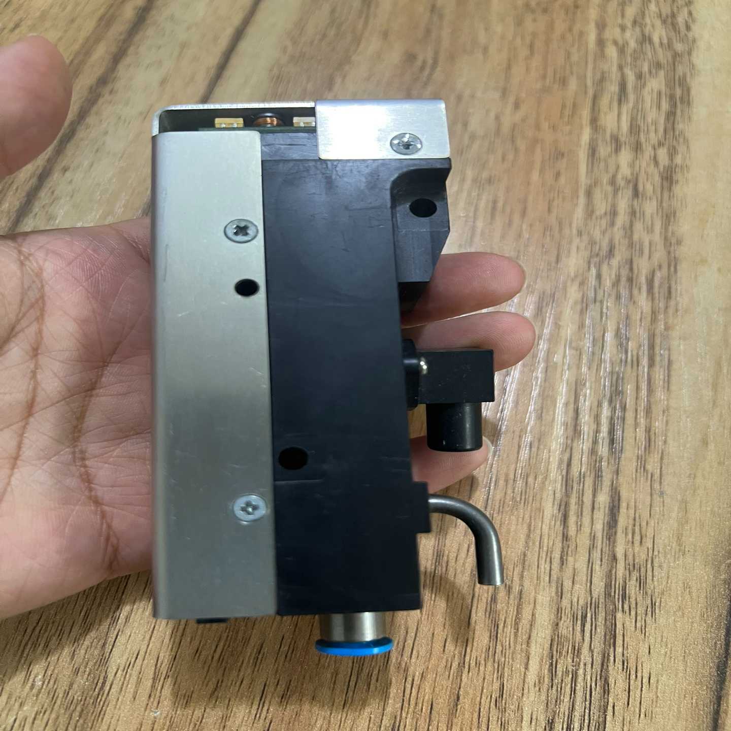 进口FESTO费斯托电磁阀VADI-MPPE-D-QS6-2--议价商品