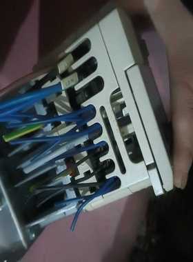 威琅WIEL 安全继电器SNV4063KL R1.18【落红设备】