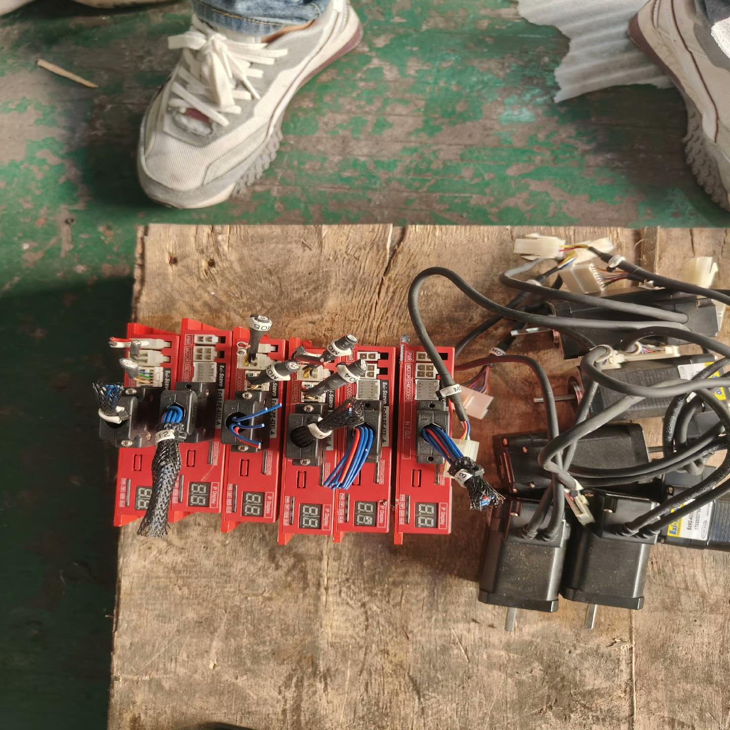 二代EZI步进驱动器EZS2-PE-42XL-A有六套（佳毅工控）