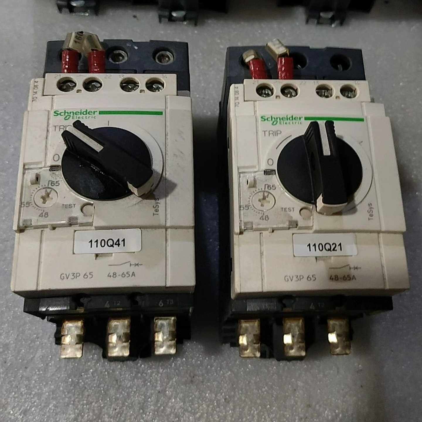议价拆机件原装施耐德GV3P65电机断路器48-65A、功能完好
