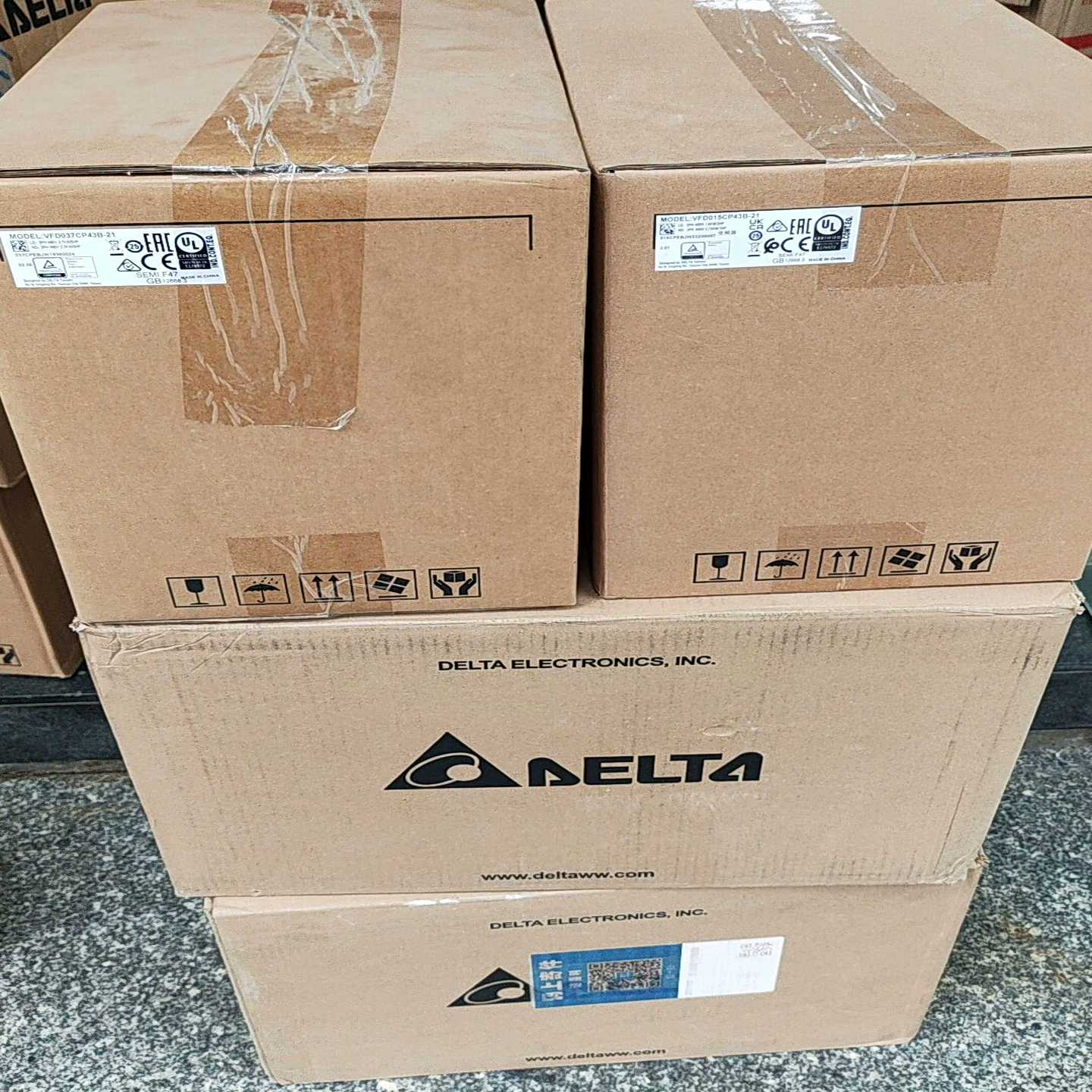 【议价】台达变频器VFD037CP43B-21适用