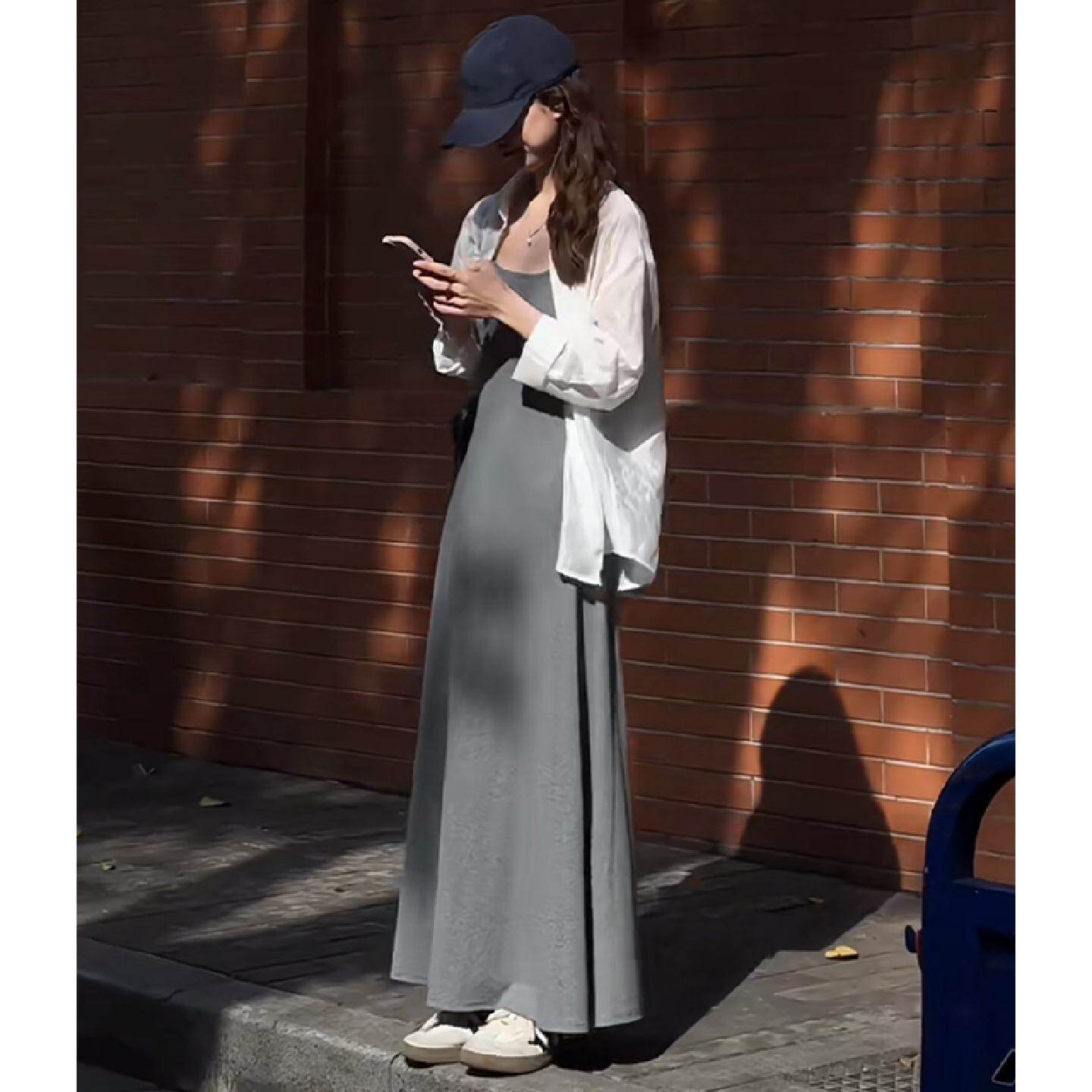 灰色吊带裙连衣裙夏长裙女2025新款背心修身小个子高级感收腰裙子