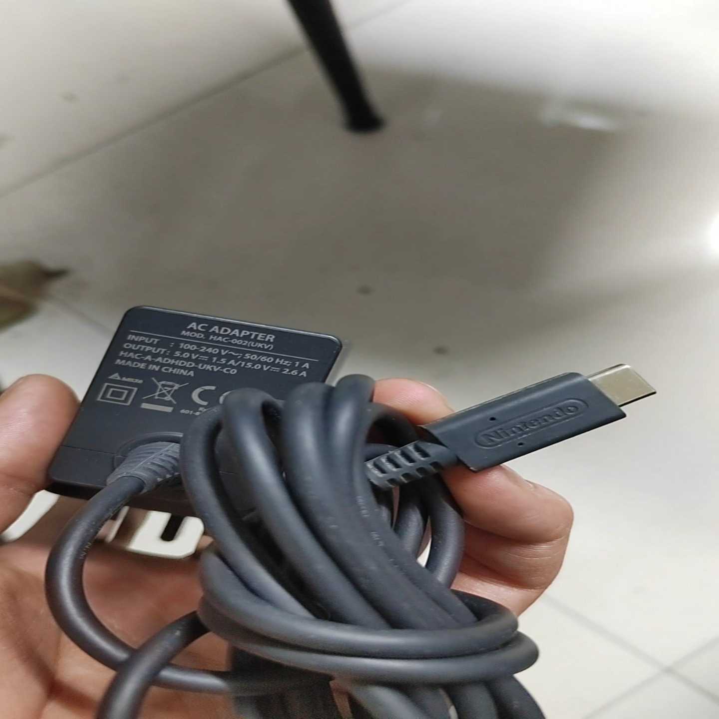 Nintendo任天堂switch掌机原装充电器，型号Hac--议价商品