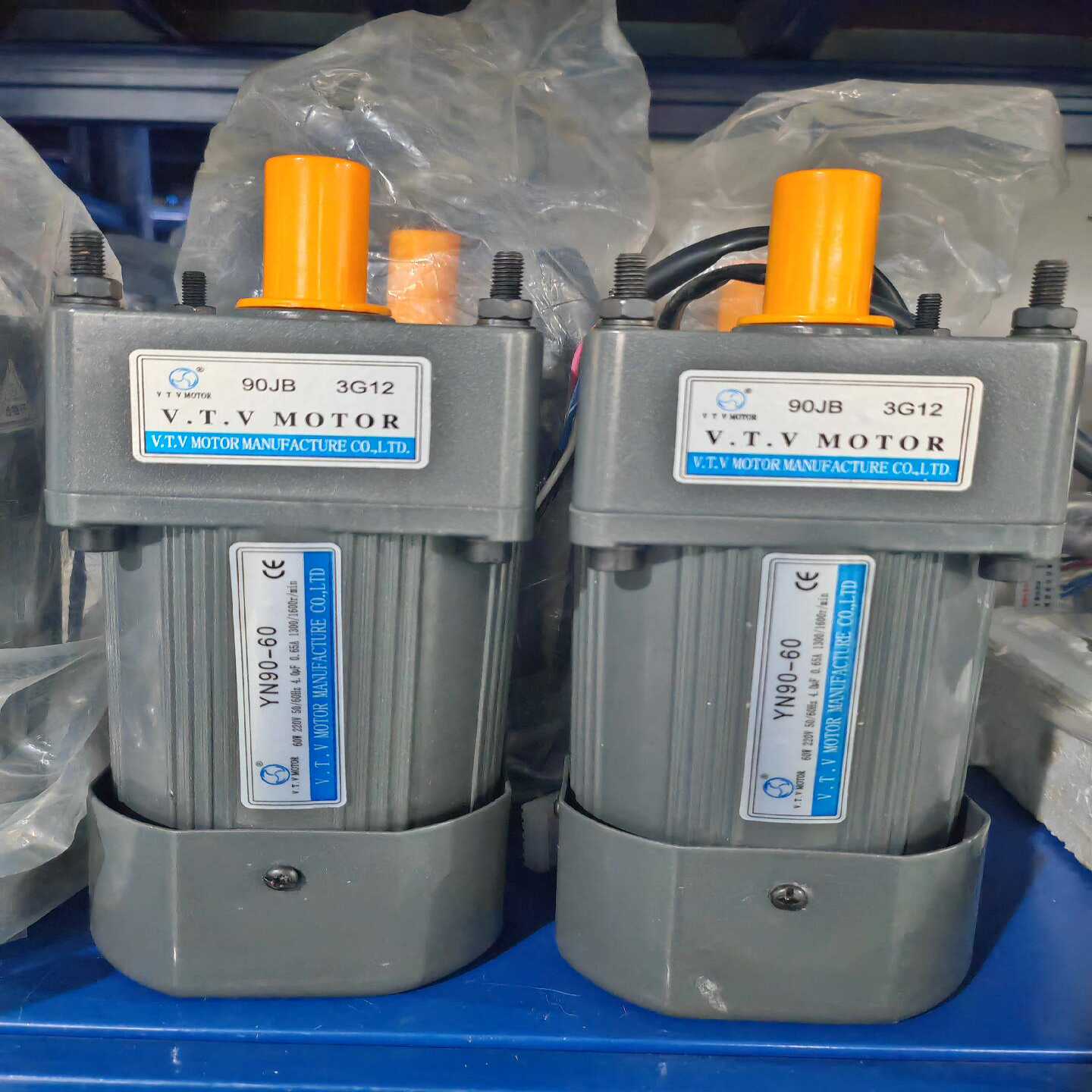 询价VTV全新库存YN90-60/90JB3G1260W调速