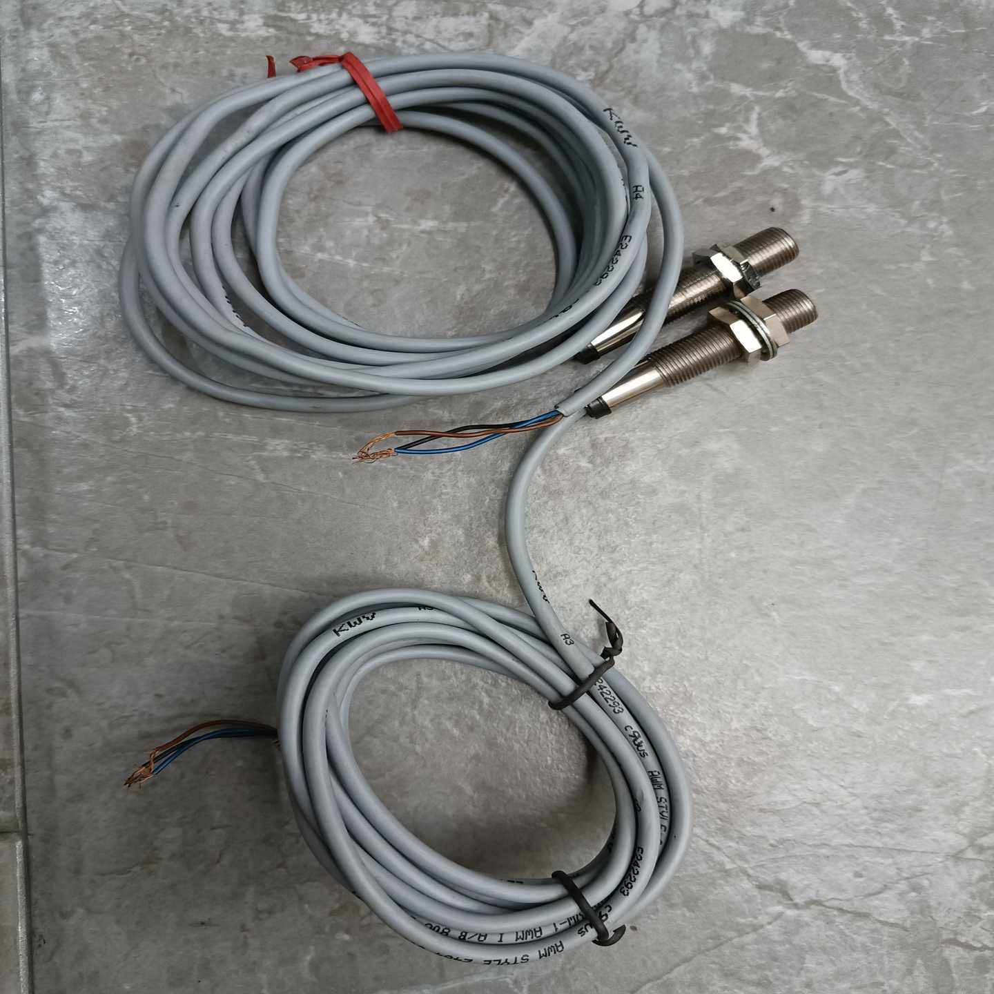 巴鲁夫接近开关BES516-329-B0-C-05，未使用没询价