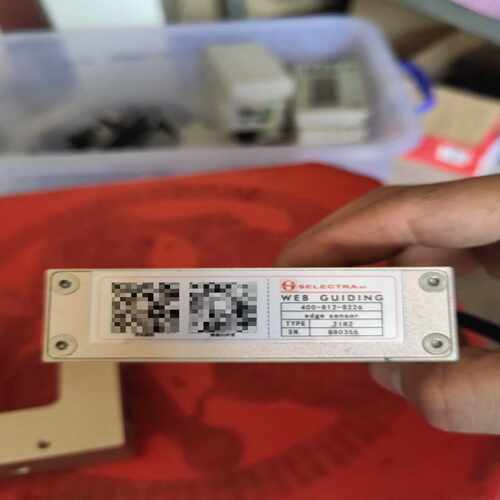 SELECTRA TUS   T1R2 超声波纠偏传感器共两~询价