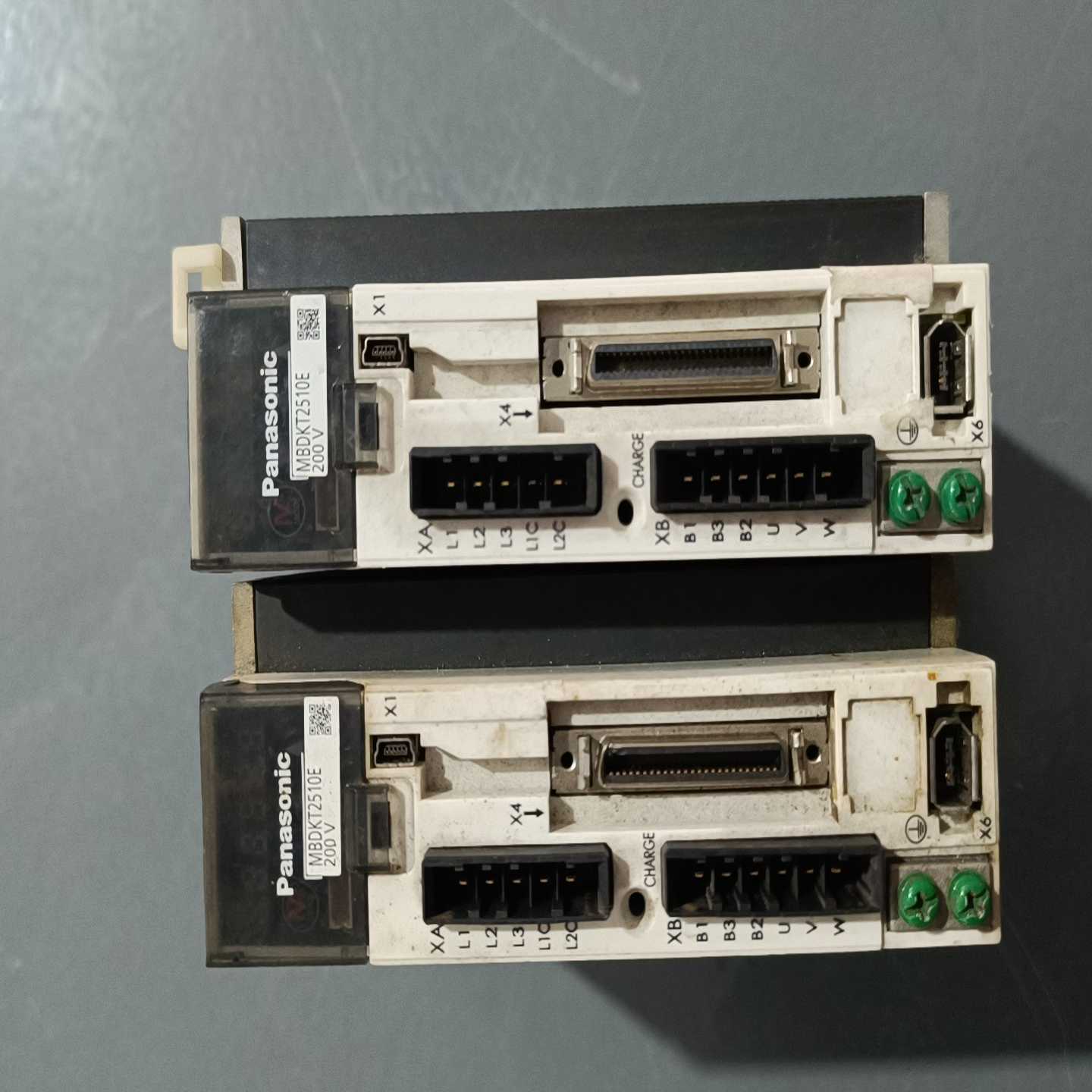 松下伺服驱动器MBDKT2510E，实物如图，数量2台