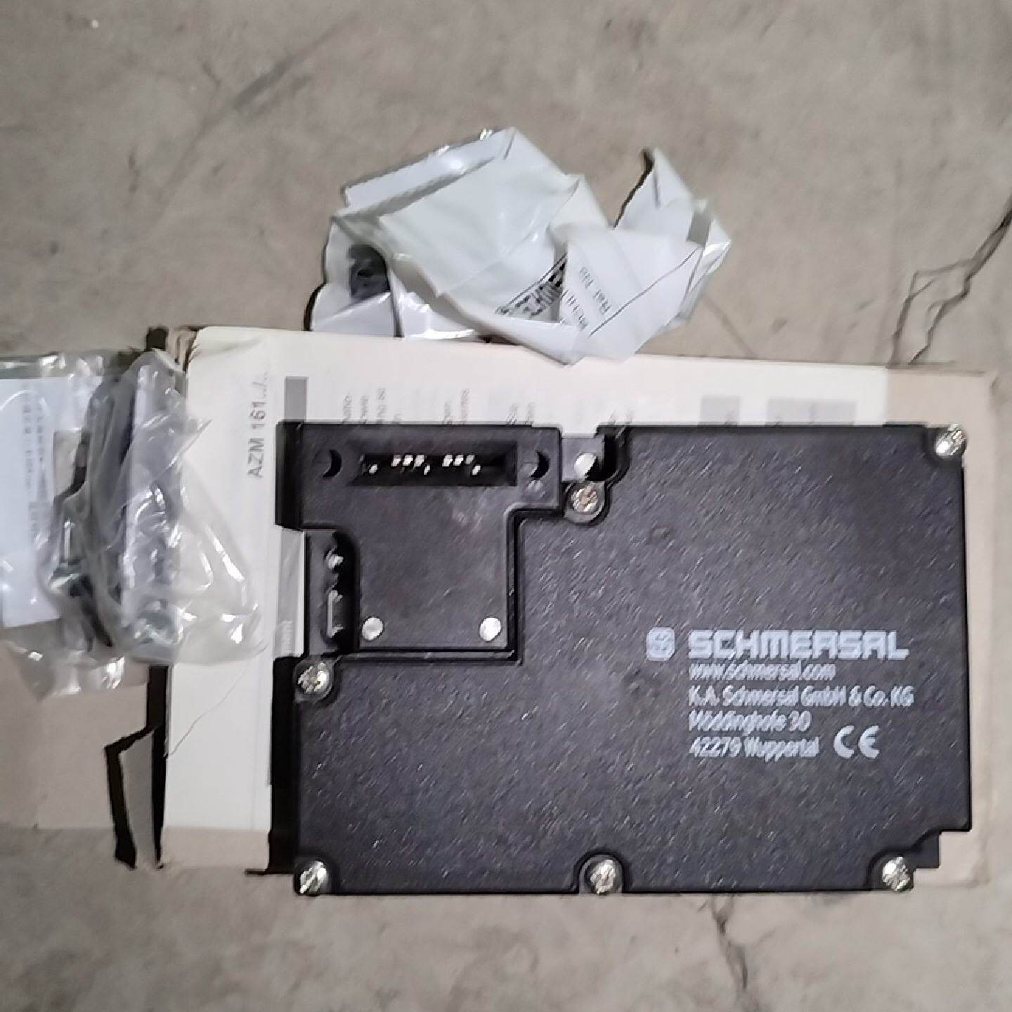【议价】施迈赛SCHMERSAL安全门锁AZM161SK-12/12适用088