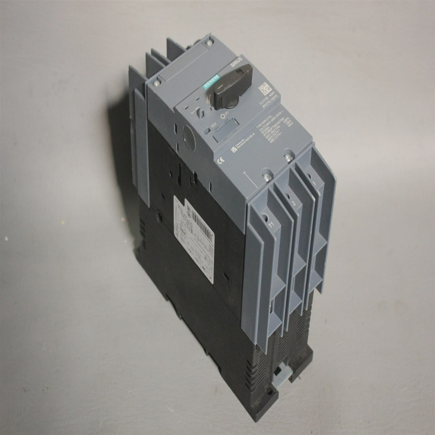 未使用西门子系统保护电路断路器3RV2742-5GD10