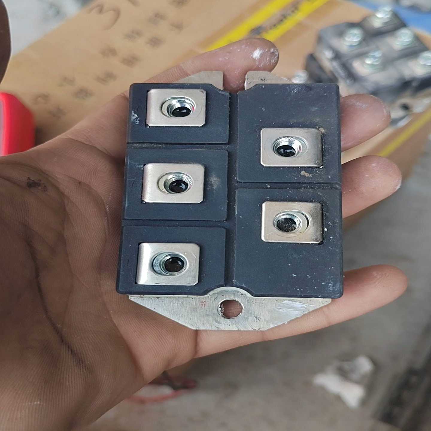 艾克特变频器22千瓦，EST880-T3-022G/30PB~询价