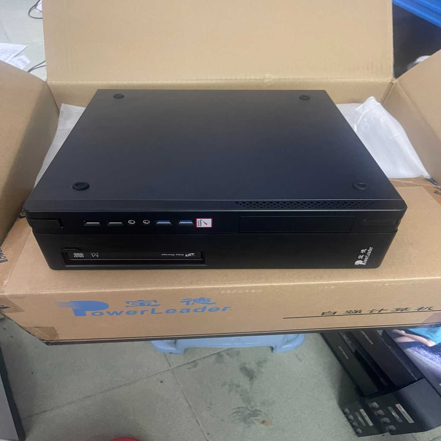 宝德pt620k主机，全新未使用，宝德pl24v2显示器，全--议价商品