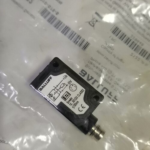溢价-巴鲁夫BOS0122镜面反射光电开关传感器BOS5K