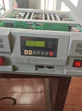 ROBOTECH机器人ARC-ASERIES主机一台，通电--议价商品