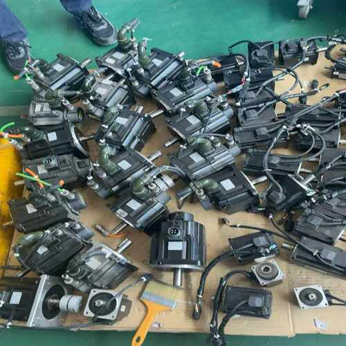 (询价)CJ1M-CPU11    700