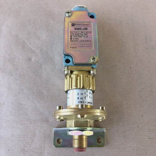 TELEMECANIQUE XM2JM PRESSURE SWITCH XM2JM004 4