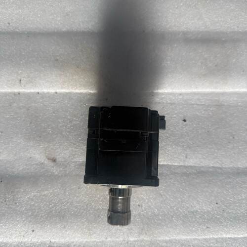 YASKAWA ELECTRIC SGMPS-01ACA41—议价