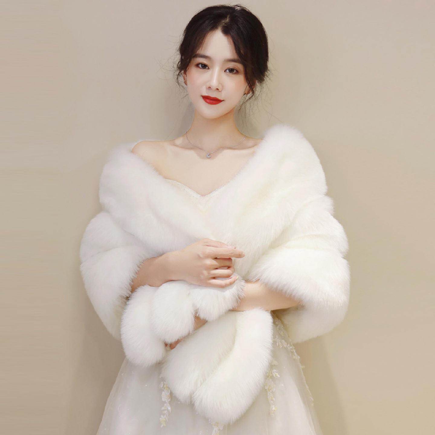 婚纱披肩冬季2025新款白色狐狸毛新娘婚礼结婚时尚皮草保暖斗篷女