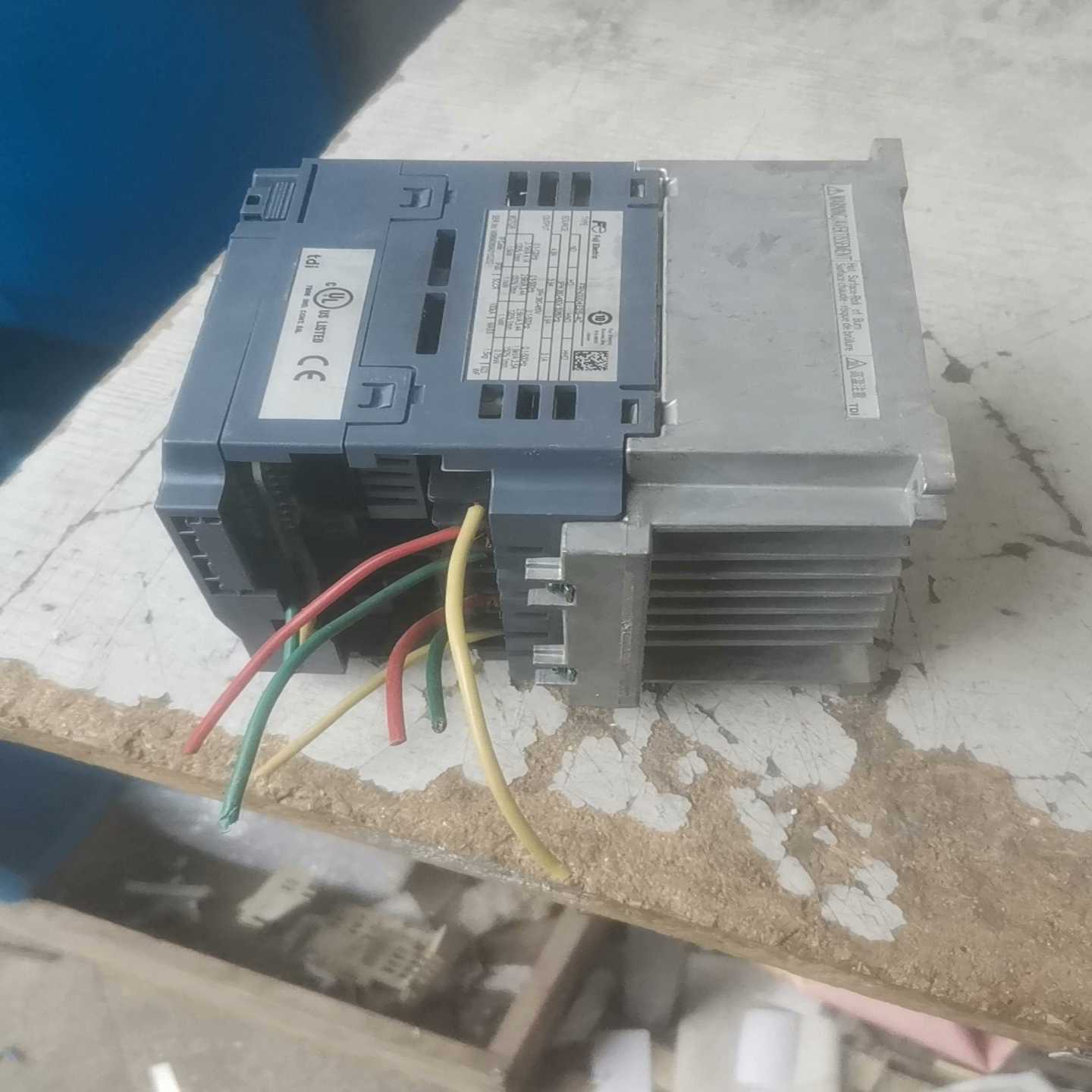 询价原装拆机施耐德TM2DD08TT实物图拍摄包好成色如图议价