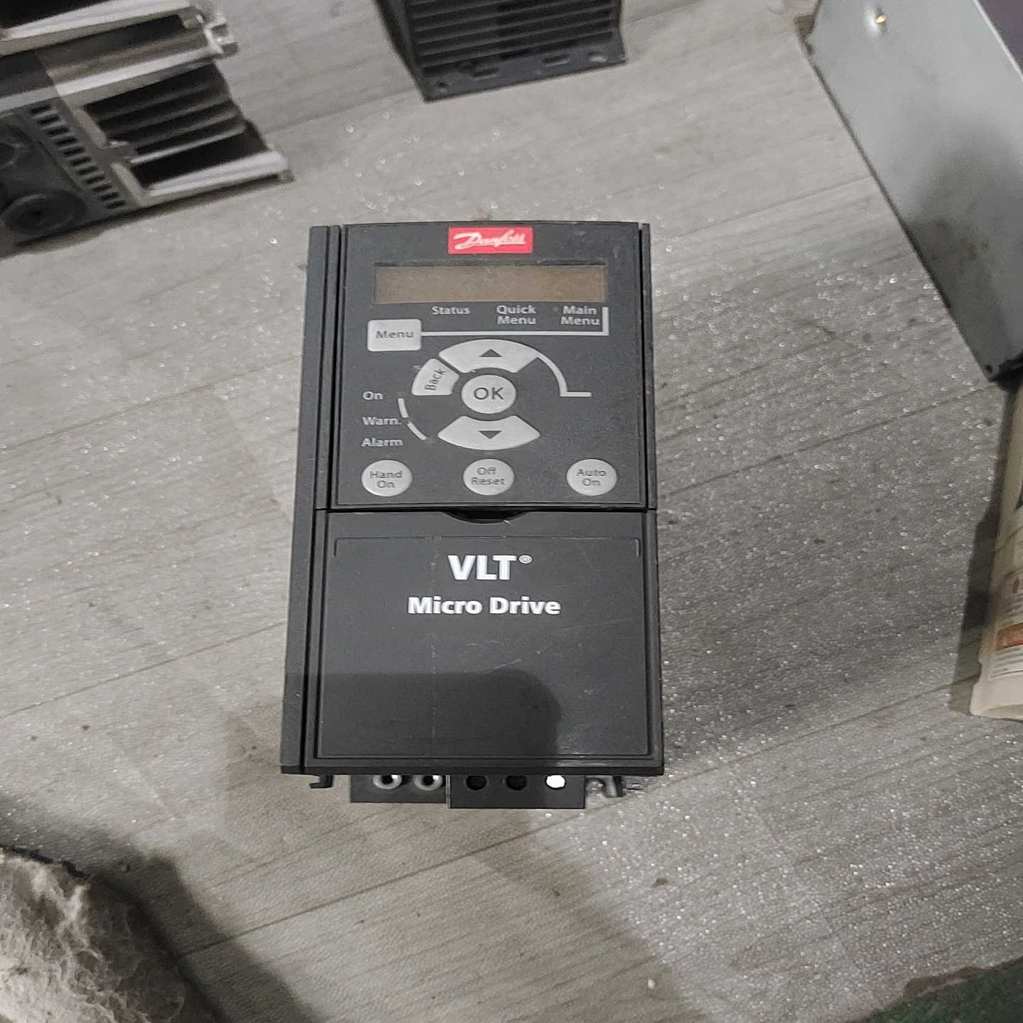 丹佛斯变频器FC-051P1K5T4E20H1.5KW3