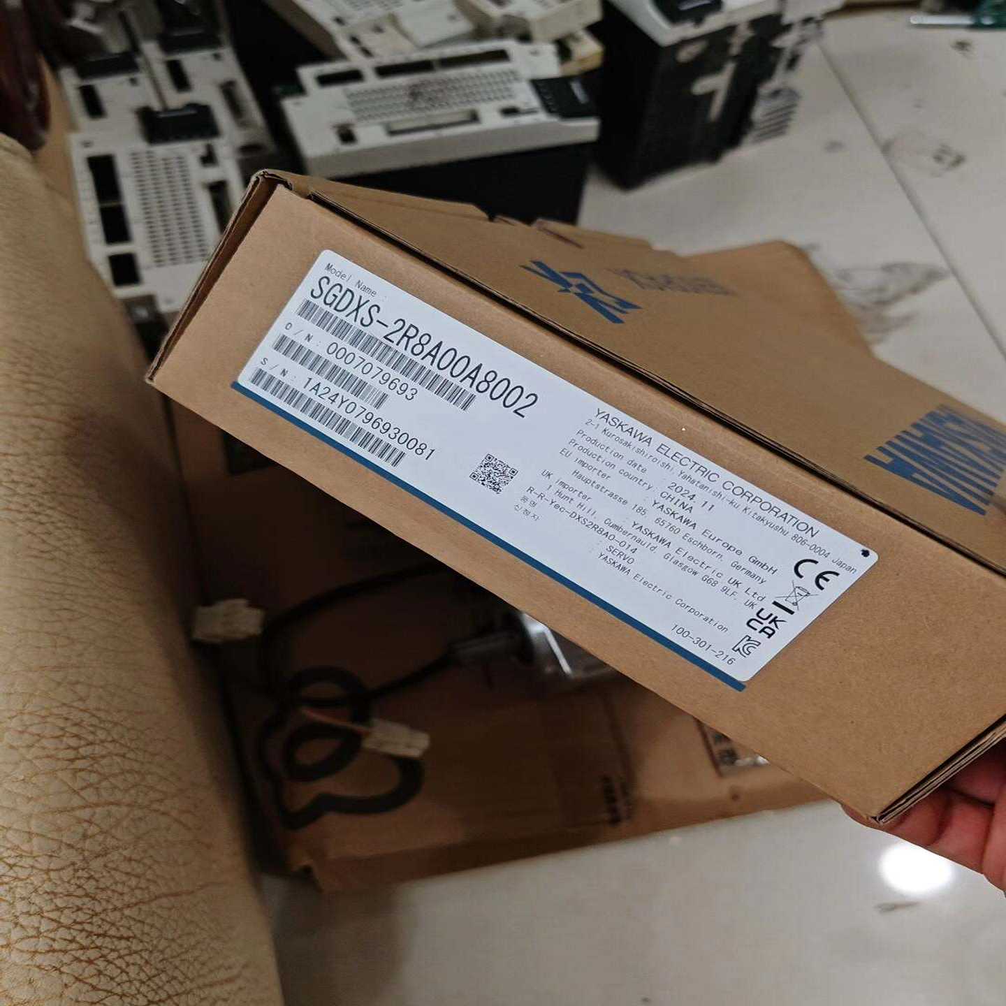 全新安川伺服驱动器SGDXS-2R8A00A8002，202-询价客服