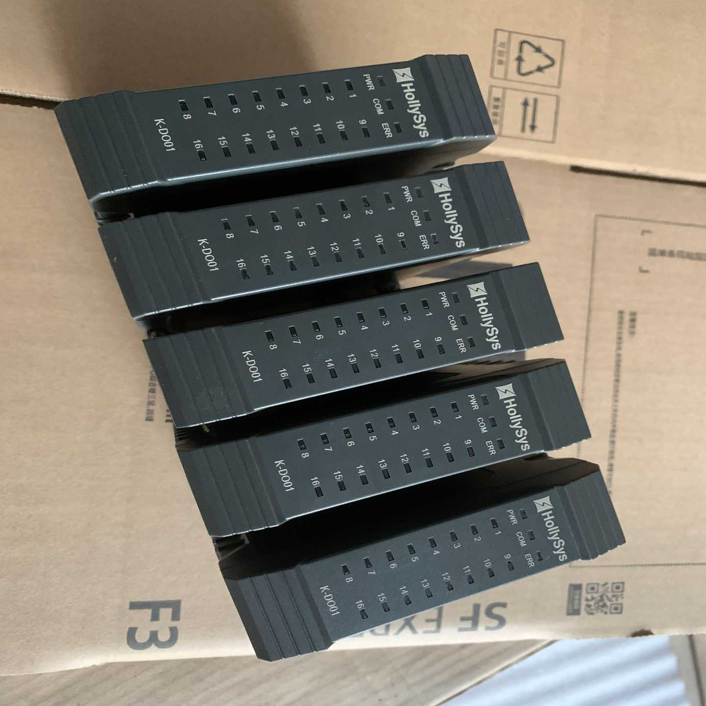 和利时K-DO01数字输出模块，现货5台处理。成色九五成