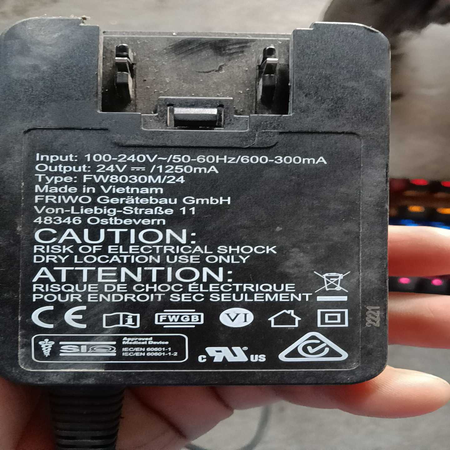 比冠电源适配器  FW8030M/24~询价