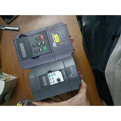 迅易驱变频器M2004T0015VER1M0011C