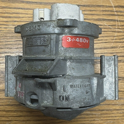 MELTRICDSM30ARECEPTACLE600V480V208V***USED-GUARANTE