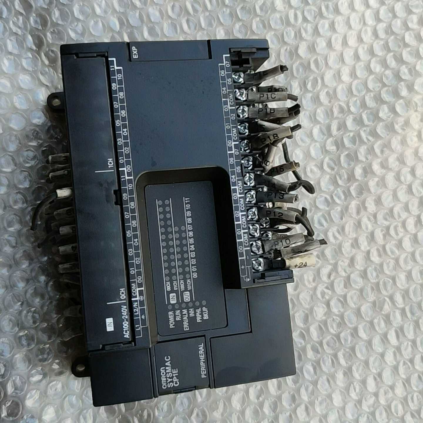 议价欧姆龙PLC，PC1E-E40SDR-A，实物拍摄，以实物