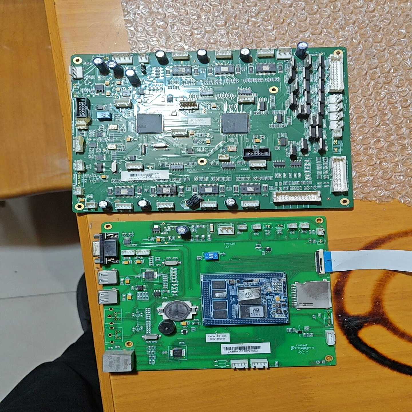 EP3C10E144C8NTHB6128STM3--议价商品