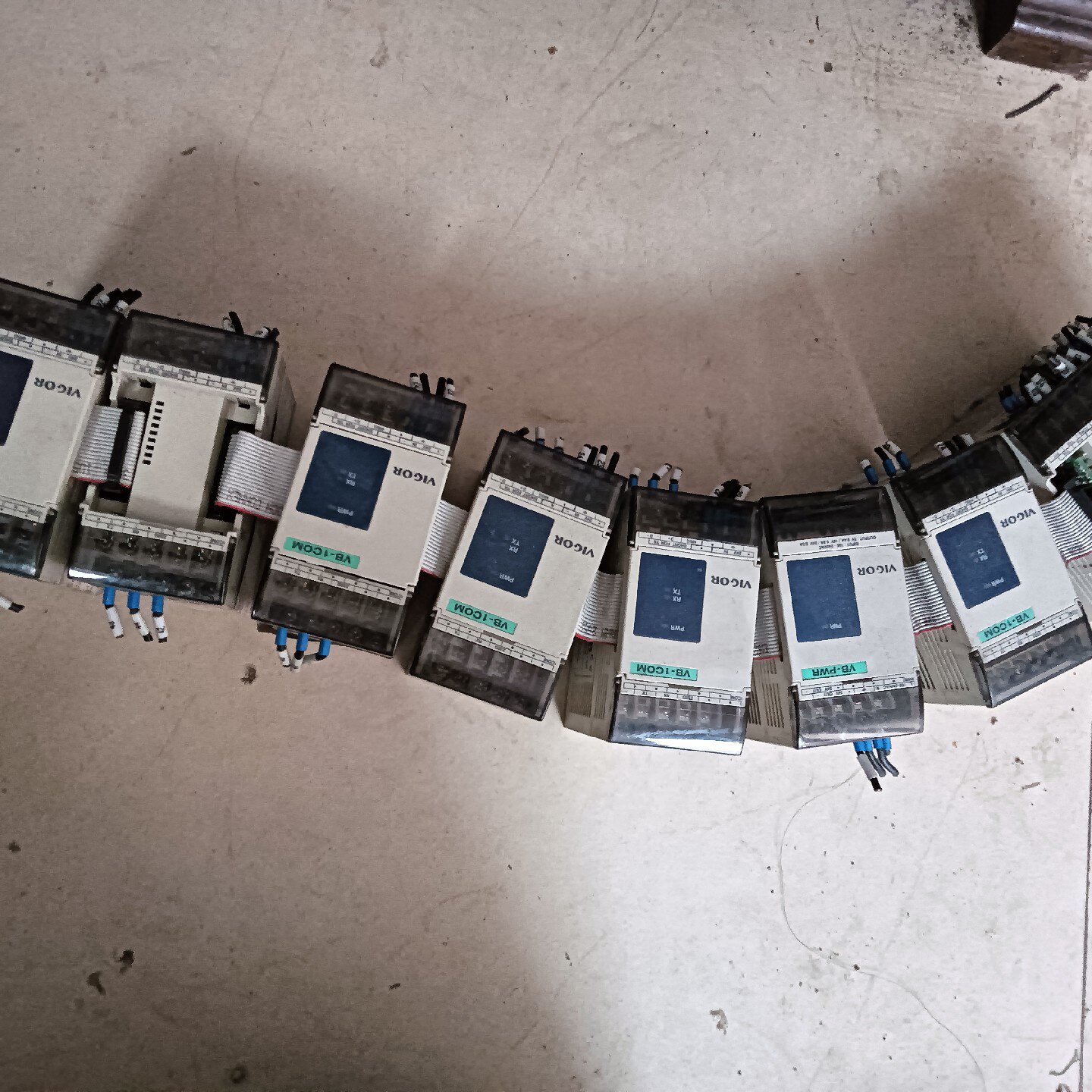 议价VIGOR可编程控制器拆机货整套副机七个议价