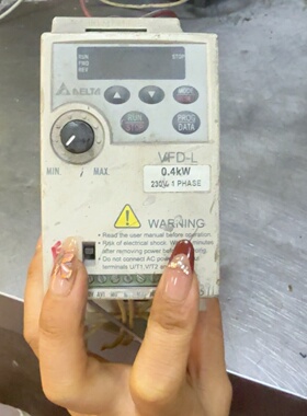 议价变频器L系列变频器V004L21A议价