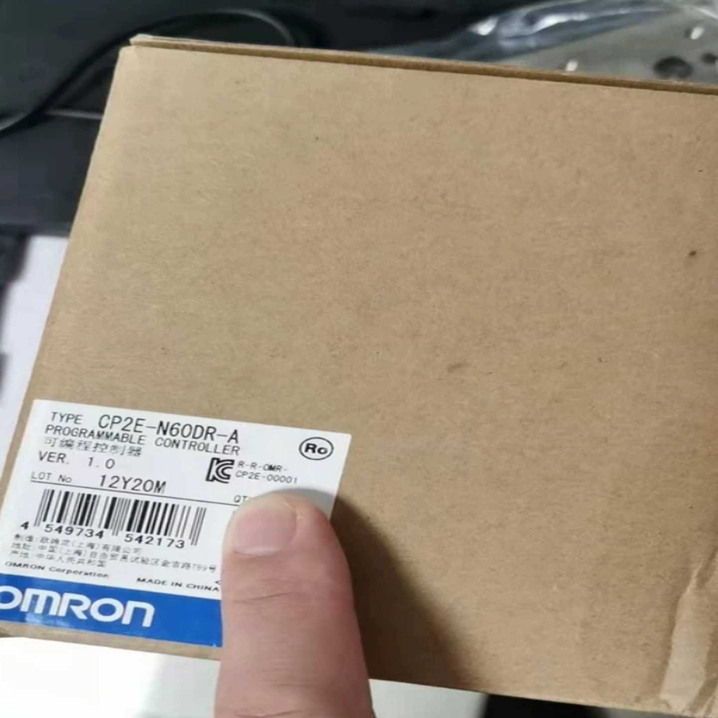 CP1H-XA40DT1-D 未使用~询价