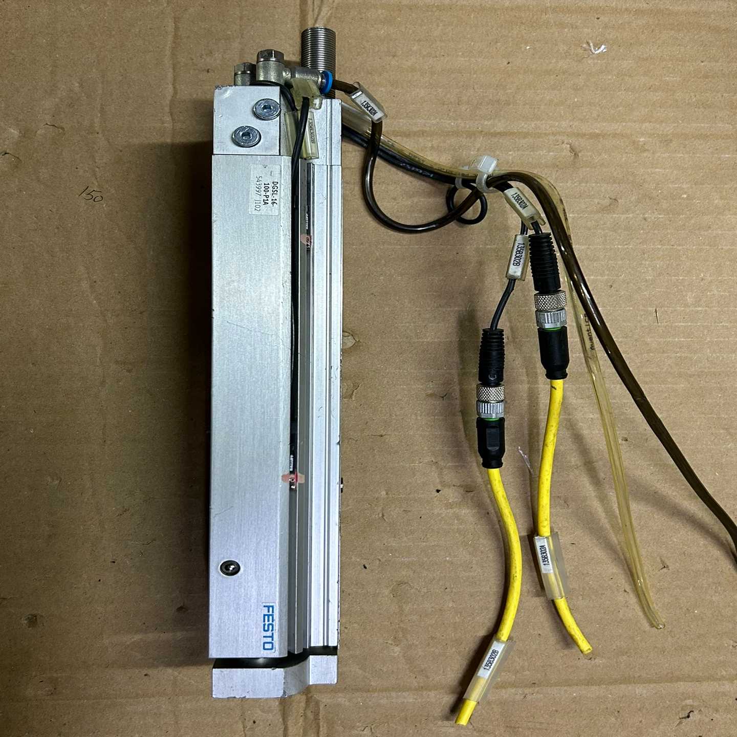 FESTO气缸DGSL-16-100-P1A实物图1台 功能【侨报商行】